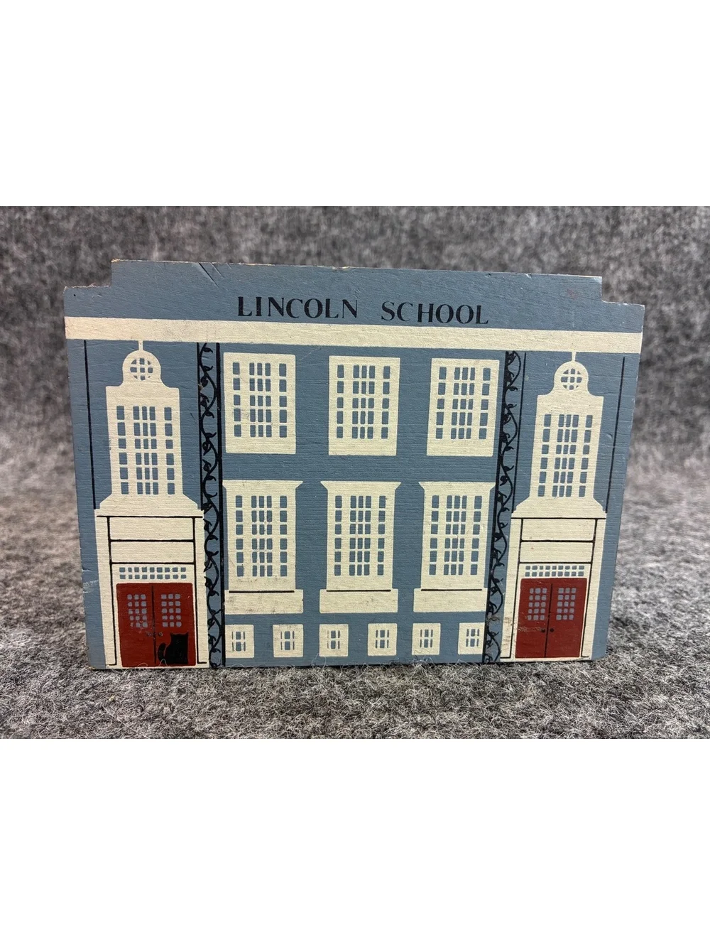 1988 The Cat's Meow Lincoln School Wooden Collectible
